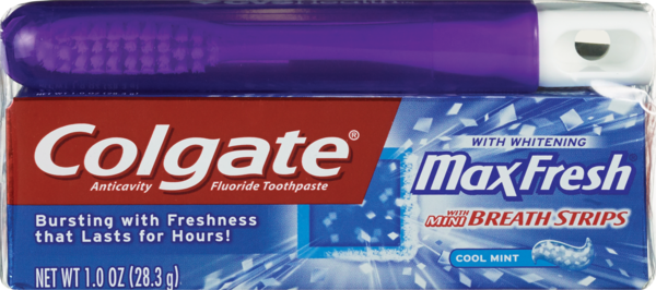 Colgate Maxfresh - Cepillo dental de viaje anticaries con flúor